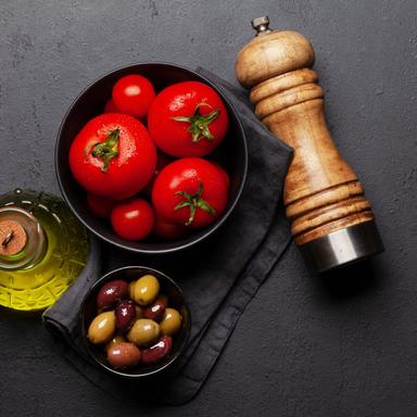 Cook like an italian: tools and ingredients