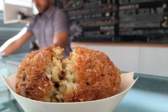 Cacio e Pepe Suppli in Mercato Testaccio