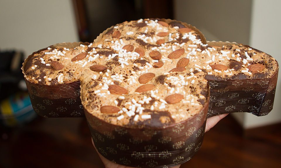 Colomba di Pasqua: a delicious Italian easter cake