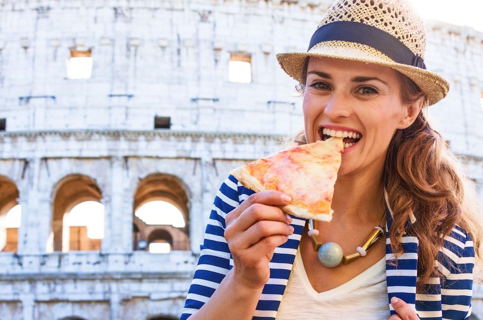 Pizza in Rome in front of colosseum